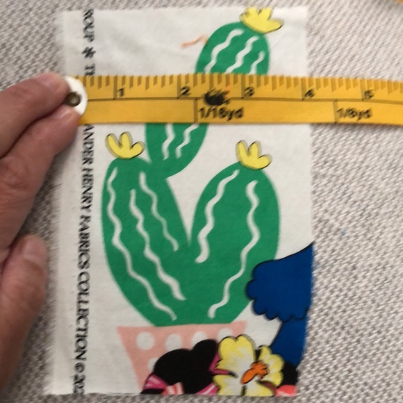 Frida Kahlo inspired fabric scraps. Sizes vary. - Picture 10 of 16